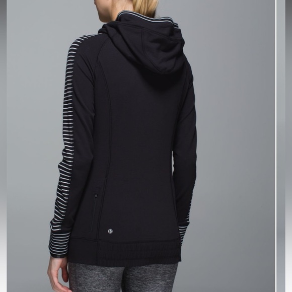 Lululemon Think Fast Hoodie- Black and white Stripe Size 6 - Picture 2 of 5